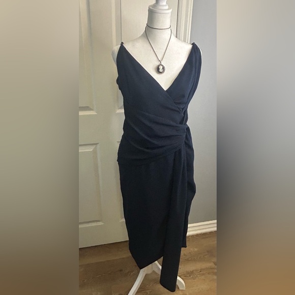 Dress Forum Dresses & Skirts - 💙”Dress Forum”NWT Elegant Darkness Dress w/ Spaghetti Straps & Beautiful Draping